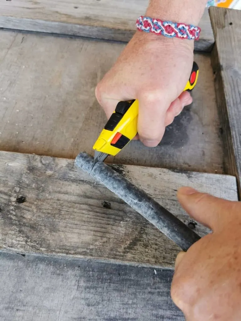 Using the Stanley Fatmax Retractable Utility Knife