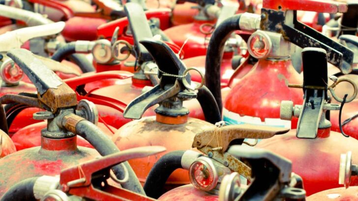 make money: recycling old extinguisher