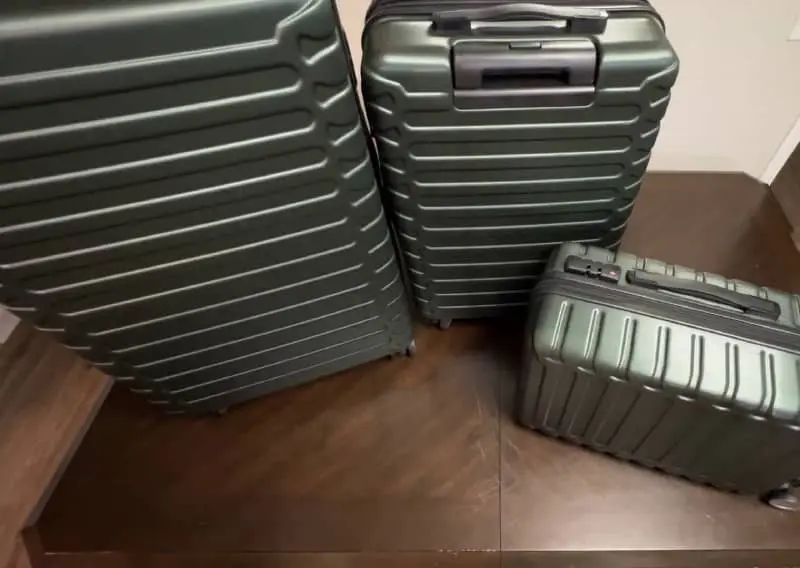 Determine the Quality of an ABS Luggage